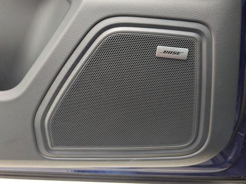 Certified 2025 Porsche Macan image 14