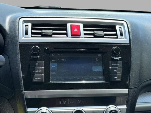 Used 2019 Subaru Legacy 2.5i AWD/4WD image 22