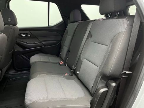 Used 2022 Chevrolet Traverse LT w/ LPO, Floor Liner Package image 29