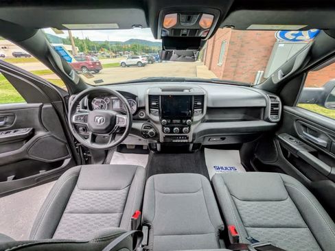 Used 2025 RAM 1500 Tradesman w/ Night Edition AWD/4WD image 9