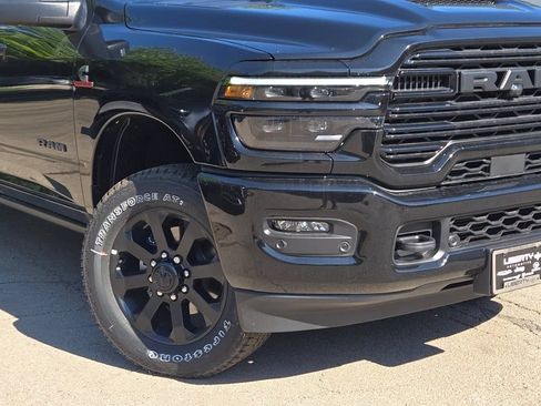 New 2026 RAM 2500 Laramie AWD/4WD image 3