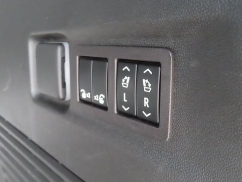 Used 2023 GMC Yukon XL Denali w/ LPO, Floor Liner Package AWD/4WD image 33