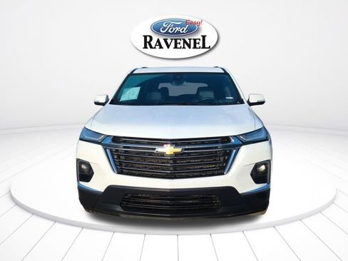 Used 2023 Chevrolet Traverse LT FWD image 9