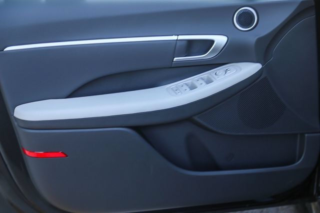 New 2026 Hyundai Sonata SEL FWD image 23