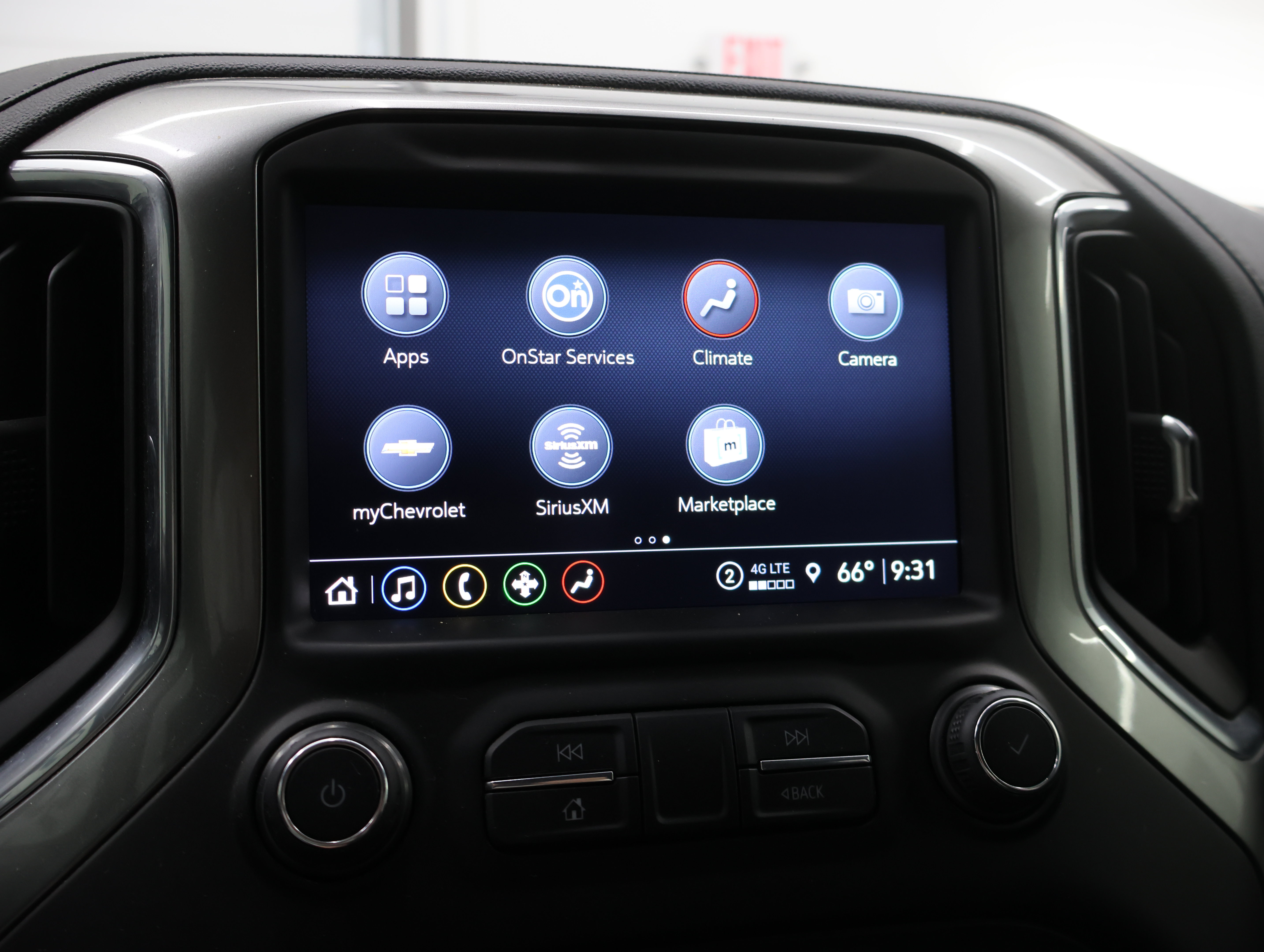 Used 2021 Chevrolet Silverado 2500 LT w/ Midnight Edition AWD/4WD image 50
