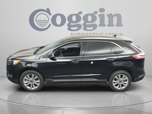 Certified 2024 Ford Edge Titanium AWD/4WD image 3