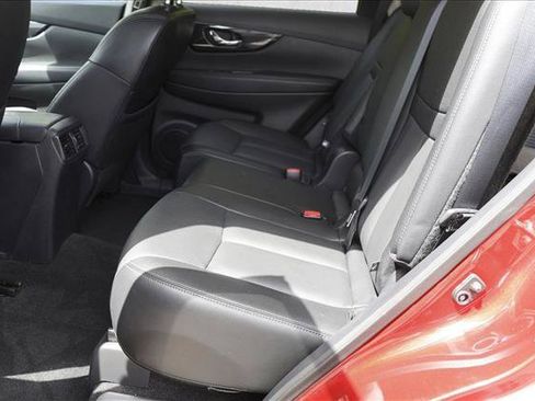 Used 2019 Nissan Rogue SL w/ Premium Package AWD/4WD image 23