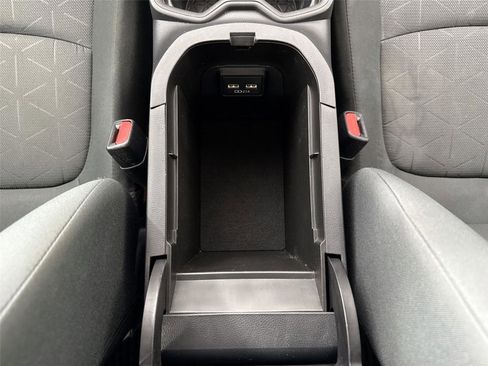 Used 2021 Toyota RAV4 XLE FWD image 29