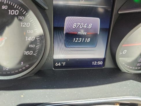 Used 2016 Mercedes-Benz C 300 Sedan image 11