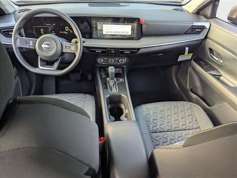New 2025 Nissan Kicks SV image 14
