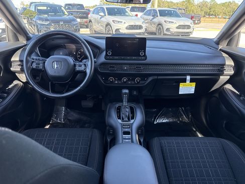 Certified 2025 Honda HR-V Sport image 21