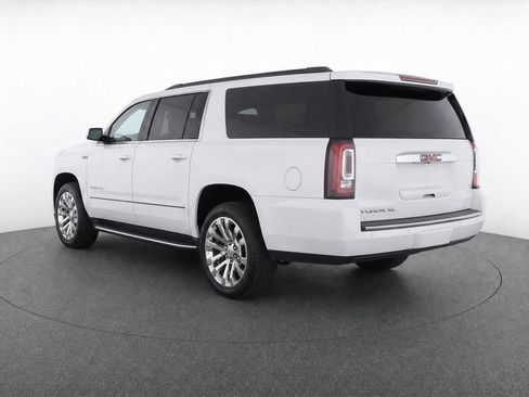 Used 2017 GMC Yukon XL Denali w/ Open Road Package AWD/4WD image 3