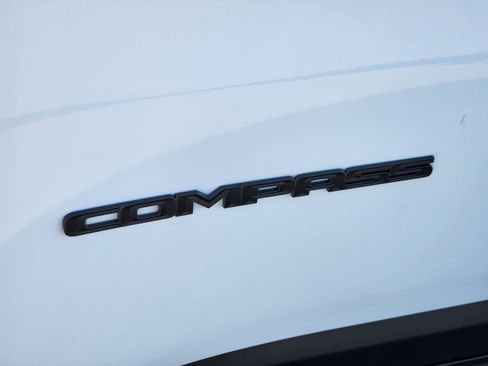 New 2026 Jeep Compass Latitude AWD/4WD image 12