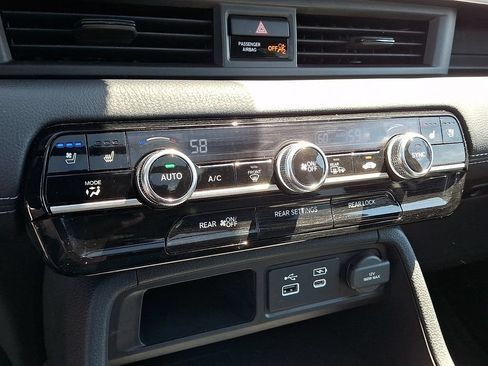 Used 2025 Honda Pilot Elite image 20