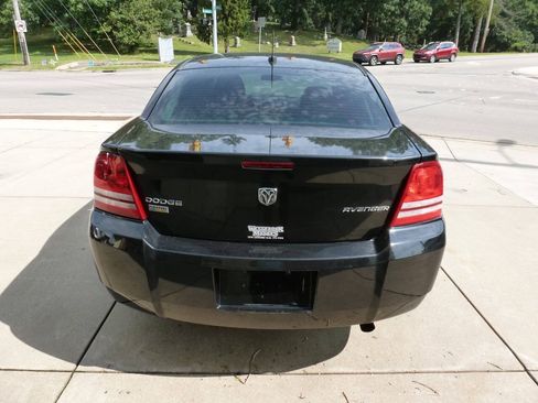 Used 2009 Dodge Avenger SXT FWD image 8