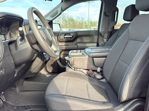 Used 2019 Chevrolet Silverado 1500 Custom w/ Custom Value Package image 13