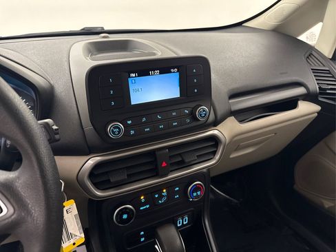Used 2020 Ford EcoSport S image 32