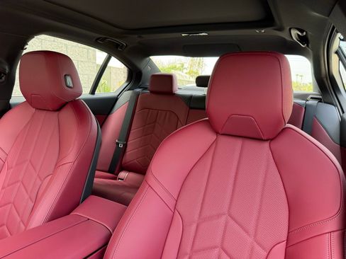 New 2026 BMW 550e xDrive w/ M Sport Professional Package image 21