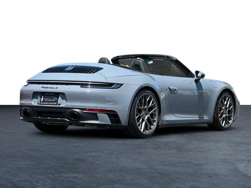 Used 2024 Porsche 911 Carrera S RWD image 3
