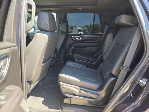 Used 2023 Chevrolet Tahoe Z71 w/ Luxury Package image 14