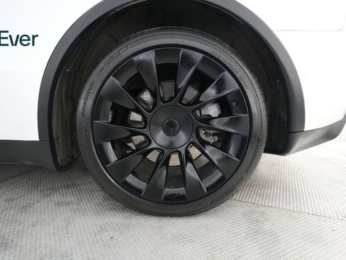 Used 2021 Tesla Model Y Long Range AWD/4WD image 9