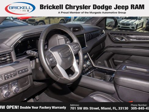 Used 2023 GMC Yukon XL Denali image 15