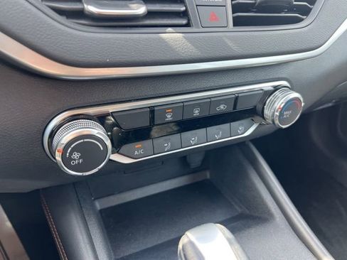 Used 2019 Nissan Altima 2.5 SR image 14