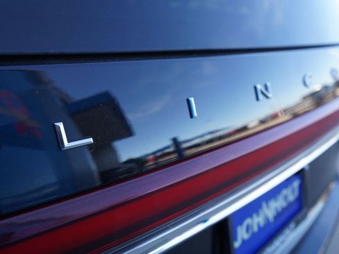 Used 2024 Lincoln Aviator Reserve image 5