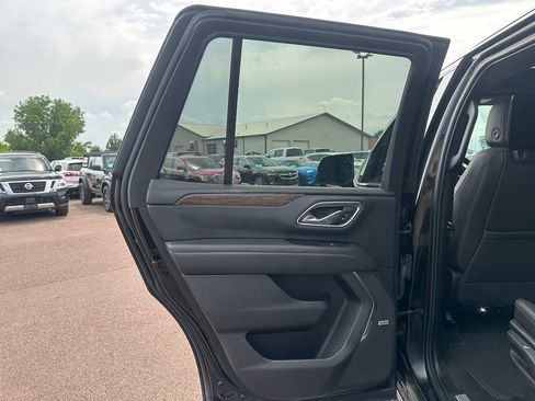 Used 2021 Chevrolet Tahoe High Country w/ Premium Package AWD/4WD image 22