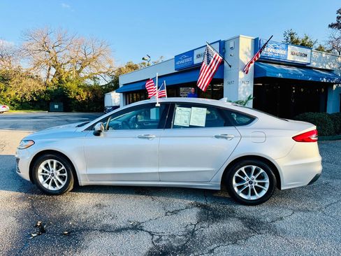 Used 2019 Ford Fusion SE image 52