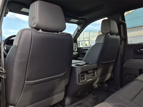 Used 2024 Chevrolet Silverado 1500 ZR2 w/ Technology Package image 36