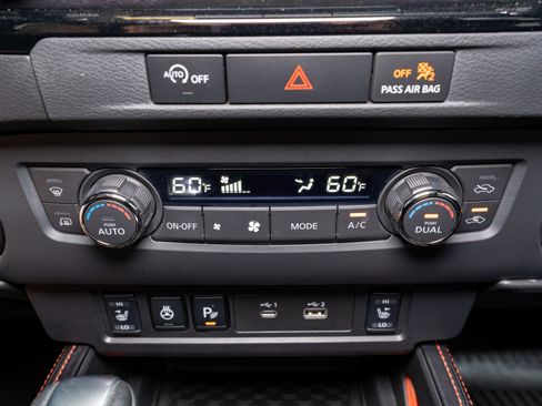 Used 2023 Nissan Frontier PRO-4X w/ Pro-4X Premium Package image 24