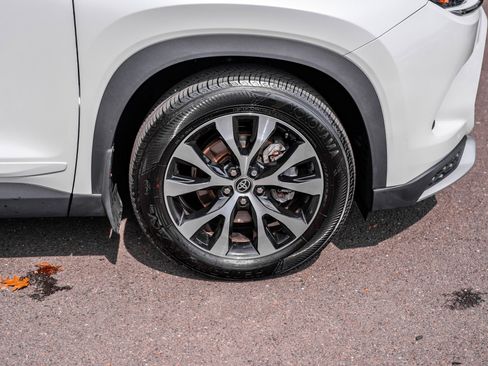 Used 2025 Toyota Grand Highlander AWD Hybrid image 7