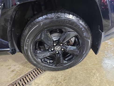 Used 2019 Toyota RAV4 XSE image 34