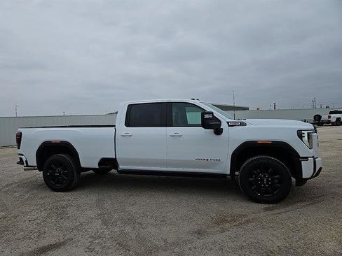 New 2026 GMC Sierra 3500 AT4 image 6