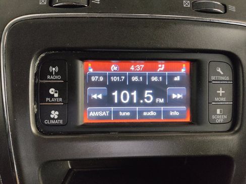 Used 2020 Dodge Journey SE w/ SE Popular Equipment Group FWD image 25