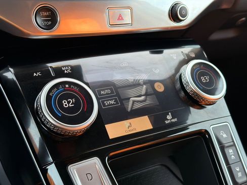 Used 2024 Jaguar I-PACE R-Dynamic HSE AWD/4WD image 29