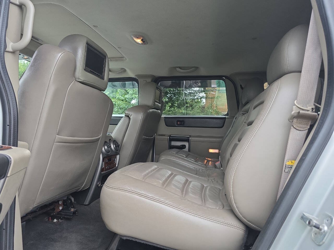 Used 2003 HUMMER H2 w/ Preferred Equipment Group AWD/4WD image 11
