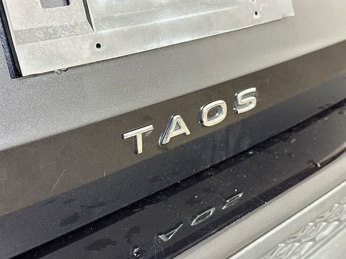 Used 2022 Volkswagen Taos S FWD image 7