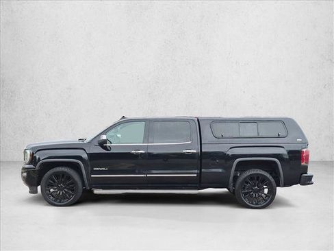 Used 2017 GMC Sierra 1500 Denali w/ Denali Ultimate Package AWD/4WD image 8