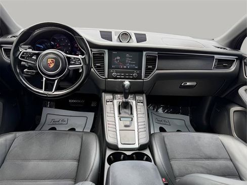 Used 2018 Porsche Macan GTS AWD/4WD image 29