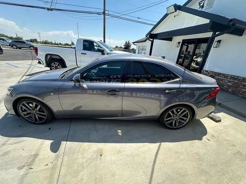 Used 2017 Lexus IS 200t F Sport w/ F Sport Package RWD image 9