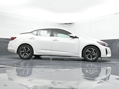 Used 2024 Nissan Sentra SV FWD image 42