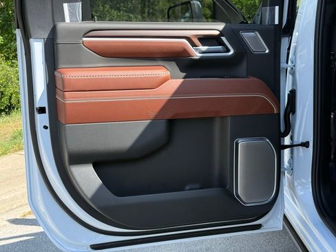 New 2026 GMC Sierra 3500 Denali Ultimate AWD/4WD image 20