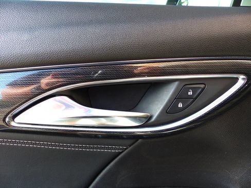 Used 2022 Buick Envision Preferred image 18