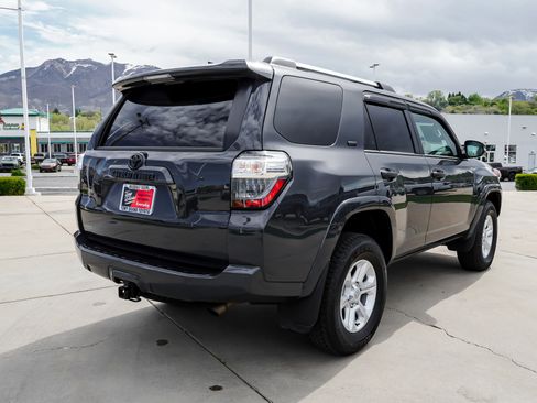 Certified 2024 Toyota 4Runner SR5 Premium w/ SR5 Premium Package AWD/4WD image 8