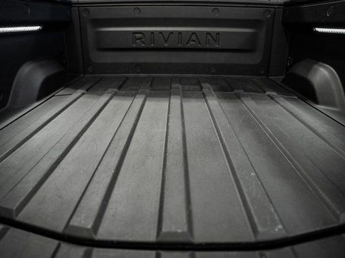 Used 2022 Rivian R1T Adventure image 5