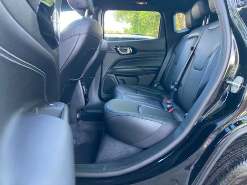 New 2024 Jeep Compass Limited w/ High Altitude Package image 23