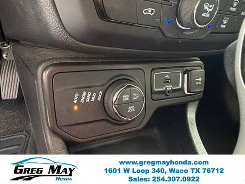 Used 2019 Jeep Renegade Trailhawk AWD/4WD image 21