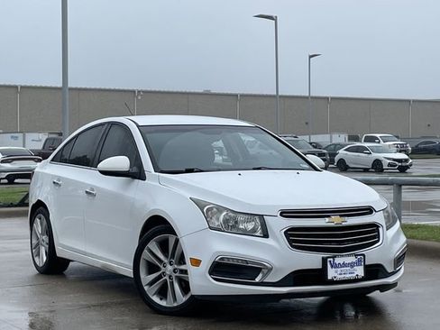 Used 2016 Chevrolet Cruze LTZ image 2
